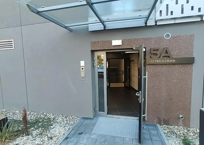 New Szybowcowa Trzy Stawy Centre