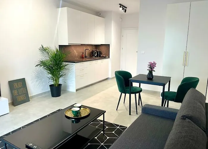 New Szybowcowa Trzy Stawy Centre