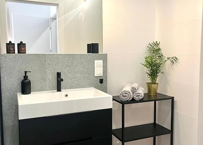 New Szybowcowa Trzy Stawy Centre